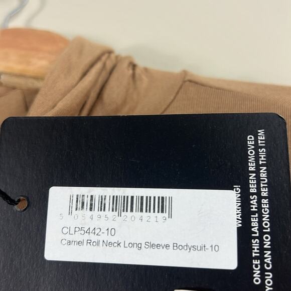 NWT Pretty Little Thing Turtleneck Bodysuit Womens 10 Camel Brown Neutral Basic - Picture 7 of 7